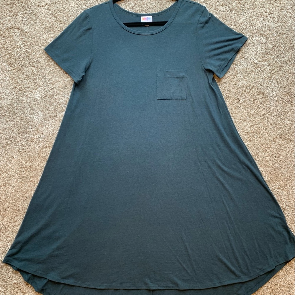 Medium Teal LuLaRoe Carly dress